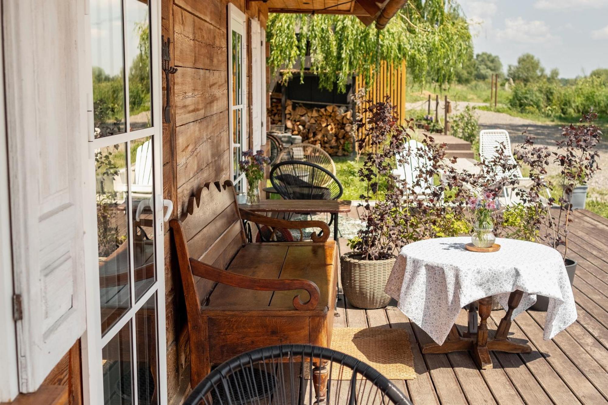 Chatka Pradziadka I Jurty Na Wodzie Pokrowka Exteriör bild